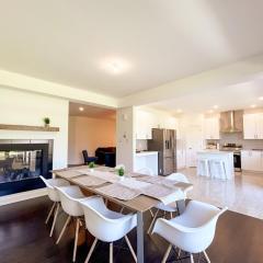 Executive 4BDRM Home with Loft and Bsmnt