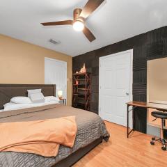 Ground Floor Suite fast WiFi&TV