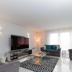 Luxurious Central Edinburgh Apartment - Sleeps 6