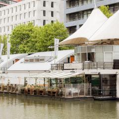 FLOATS by H2OTEL Rotterdam