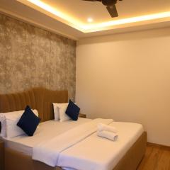 2 BHK The Luxury Stays by Glambirds Apartment