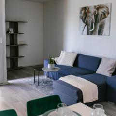 Modern Urban Flat Prešov - Near Downtown, Parking
