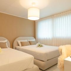 ModernStay HONGDAE#Mangwon local market 10mins, Hongdae, Airport Bus, Hanriver park 10min,Family