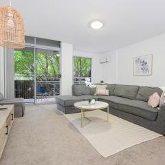 Castle HIll Sweet Modern 3BR Apt with 2 Parking