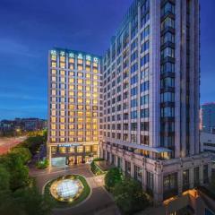 Shanghai Changfeng Business District Orange Crystal Hotel