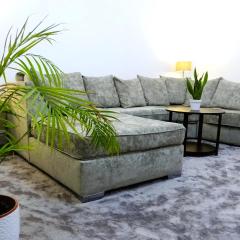 Wigan Central Executive Apartments I Family Rooms I Free Parking
