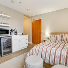 Convenient Studio Stay Easy Access to Twin Cities