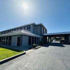 Country Inn & Suites by Radisson, Canton near Hall of Fame