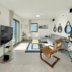 Beachfront Blue Laguna Stay