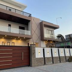 Family Luxury Lodges
