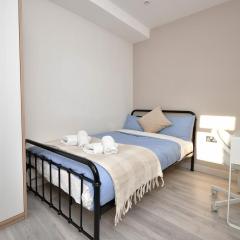 Comfortable bedrooms in Kingston