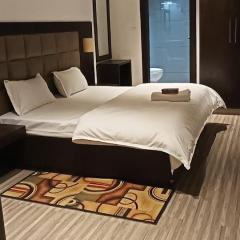Woods Homestay Bhowali in city centre
