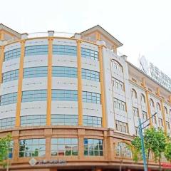 Chonpines Hotels·Zhongshan Xiaolan LRT Station