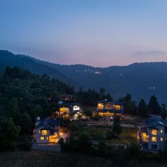 Himvan by Akama Homes