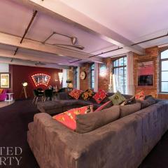 Amazingly Luxurious Loft Apartment, Soho - 3 Bedrooms, 2 Bath & Office