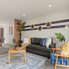 Warm and Bright 2 Bed Townhouse