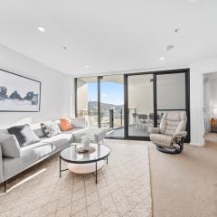 Stylish 2-Bed Apartment in Canberra CBD