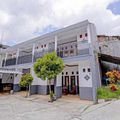 OYO 90405 Penginapan Sasti Kuningan