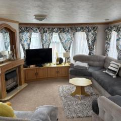 Hilltop Hideaway 2 Bed Caravan with Panoramic Town Scenery in Aberystwyth Holiday Village F8