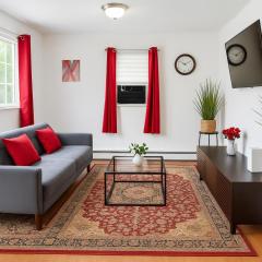 Warm & Cozy Escape - NYC & NWK with Free Parking