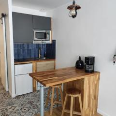 Studio calme à deux pas du lac de Nantua