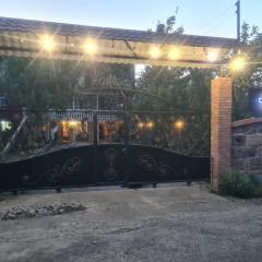 Gios Guest House