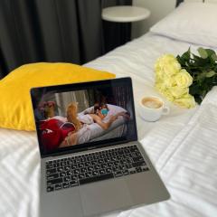 Sunday Hotel