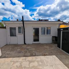 Ensuite Double Room with Kitchen