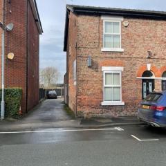 Comfy 1BD Retreat in the Heart of Alderley Edge