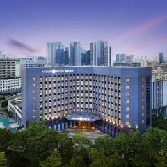 深圳坂田中成亚朵酒店