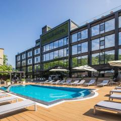 M1 Club Hotel