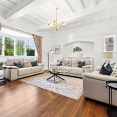 Windsor Manor - Luxury 5-bed Retreat in Solihull