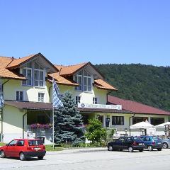 苏尔波斯特加斯特霍夫酒店
