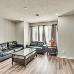 2 Mi to Waterfront Walkable Fall River Apartment!