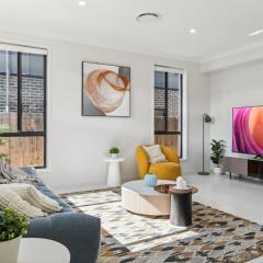 Brand New 6BR Holiday Home Beach and Shop Workspace