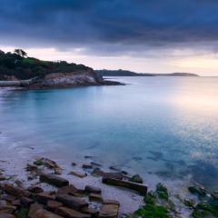 Cabin by Beach & Nature Reserve Mon & Fri Check in Days Swanpool Falmouth Cornwall