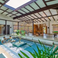 SaffronStays Sarvam - 3bdr wada-inspired pool villa in Igatpuri