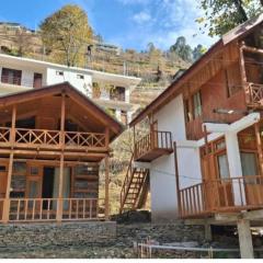 The mysteryworld a-wooden tree cottage jibhi
