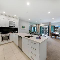 Luxurious & Spacious Living with Breathtaking Views