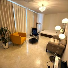 Elena Premium Namba Stay