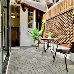 Duplex Garden Villa with Private Courtyard Jing'an Villa Near Metro Downtown Shanghai