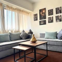 Cosy hyper central typical home