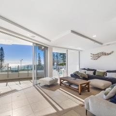 Oceans Apt 203- 5-Star Luxury Beachfront Escape