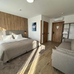 Inn West Hotel by Pysanka