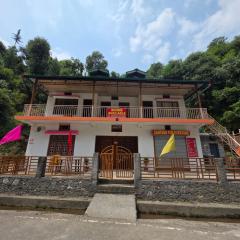 Aastha Home Stay