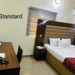 Parris Royal Hotel