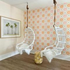 Sea Breeze Charm Hot Tub and Near Beach
