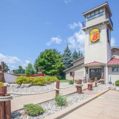 速8霍顿湖酒店