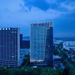杭州滨江宝龙城亚朵酒店