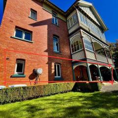 Elsmere Heritage Gardens & Accom